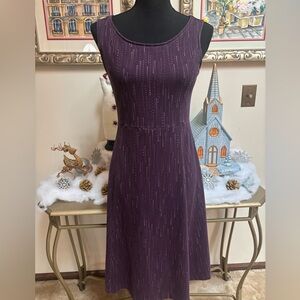 EDDIE BAUER SLEEVELESS PURPLE SWING DRESS EMPIRE WAIST CASUAL TRAVEL TRAVEX SZ S
